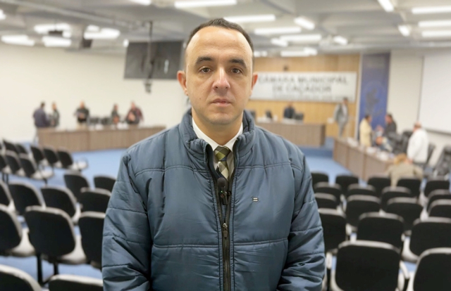 Johny quer informações sobre alertas da Defesa Civil para áreas de risco 